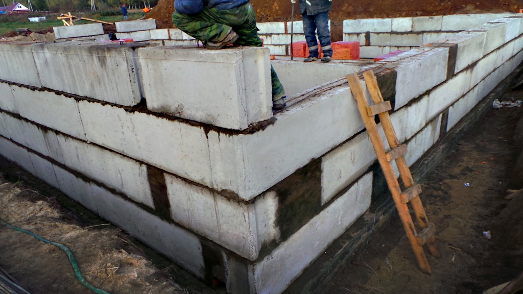 размеры бетонных блоков для фундамента фото